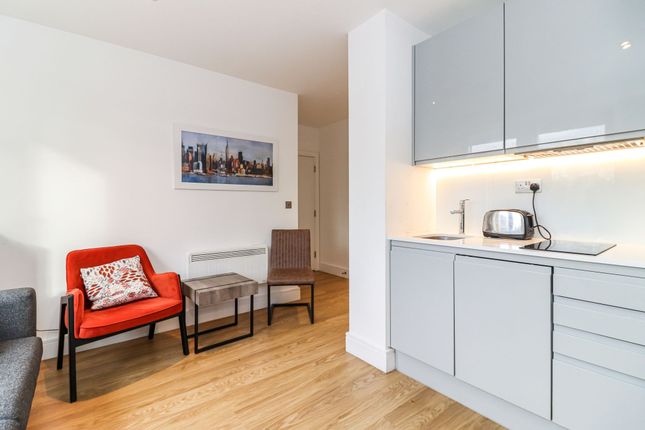 Flat 52, Pinnacle House Home Park Mill Link, Kings Langley photo 3