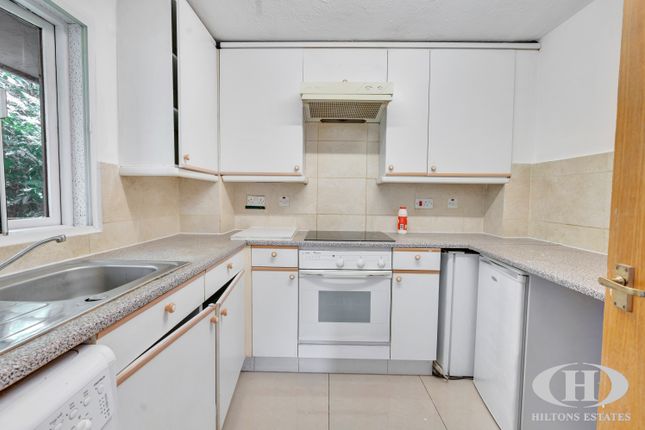 Flat 25, Lampton Road, Hounslow photo 4
