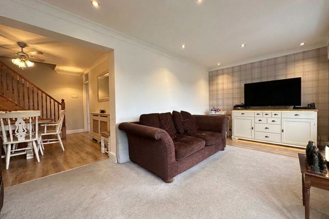 5 Briar Close, Billericay photo 3
