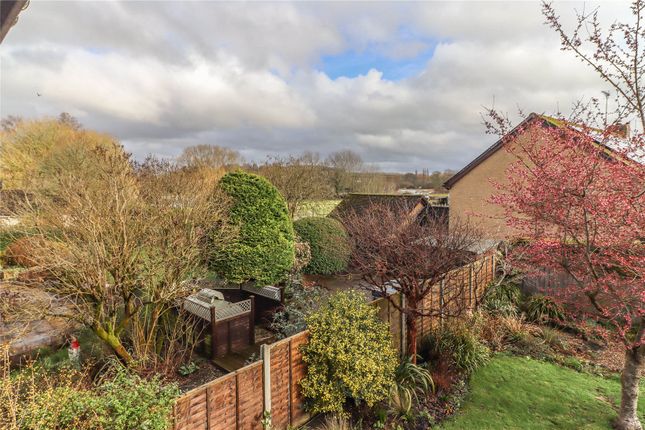 2, St Mary's Close, Warminster photo 2