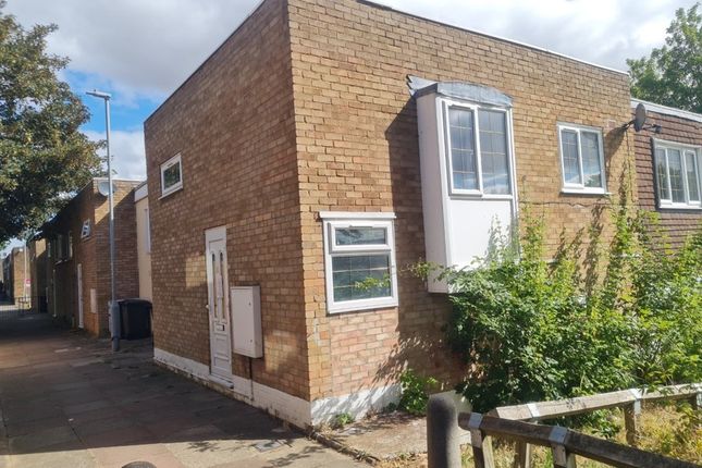 3-bed flat on 43, Copenhagen Close, LUTON, £91,000