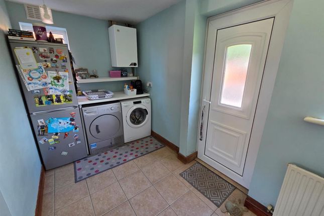 9, Gilbert Avenue, Newark photo 4