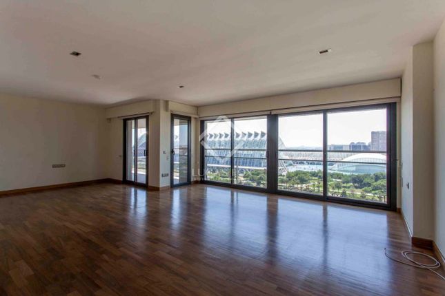 5 Bed Apartment For Sale In Spain Valencia Valencia City - 