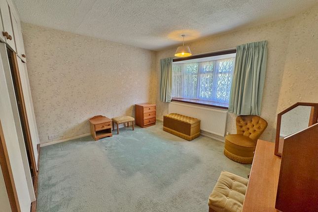 19, The Thicket, Portchester photo 2