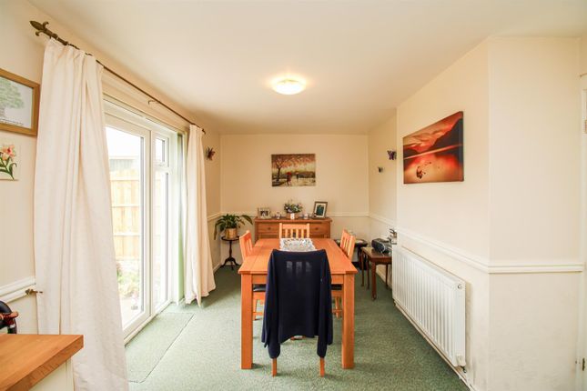 24, Lynwood Crescent, Pontefract photo 4