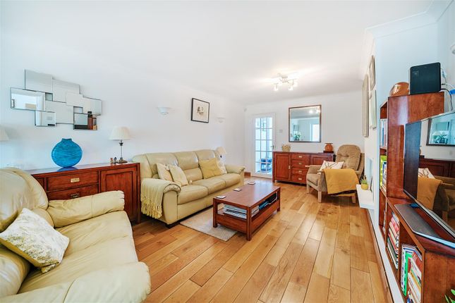 42, Mallard Hill, Bedford photo 2