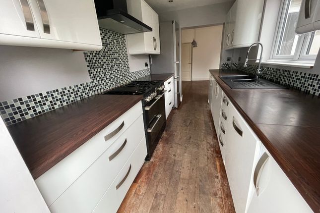 00, Cromer Road, Romford photo 4