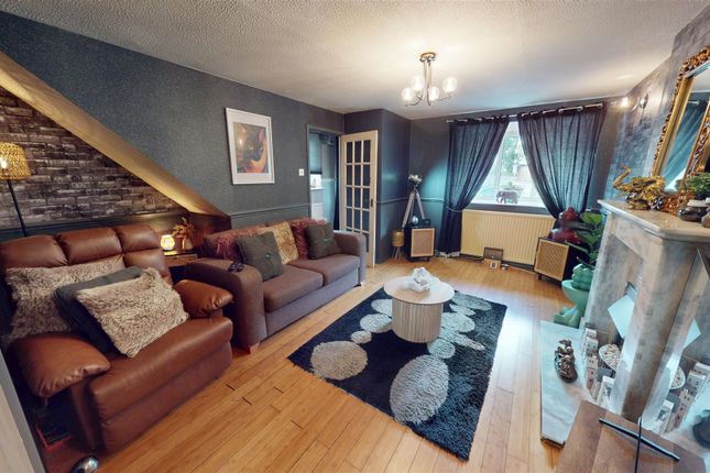 30, Sangster Way, Bradford photo 3