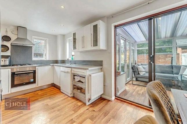 21, Westons Hill Drive, Bristol photo 3