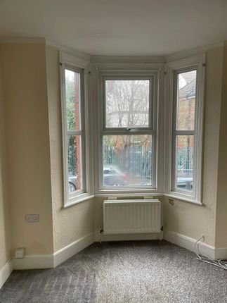 5 , Salisbury Road, Chatham photo 4