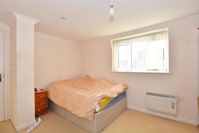 Thumbnail Flat for sale in Vectis Way, Cosham, Portsmouth, Hampshire