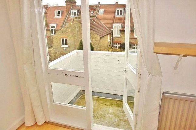 2C, Blandford Road, London photo 4
