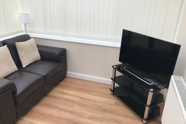 Room to rent in West Street, South Kirkby