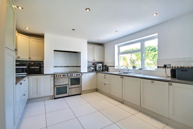 14, Gorse Road, Northampton photo 3