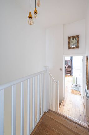 Flat to rent in Lithos Road, Hampstead, London