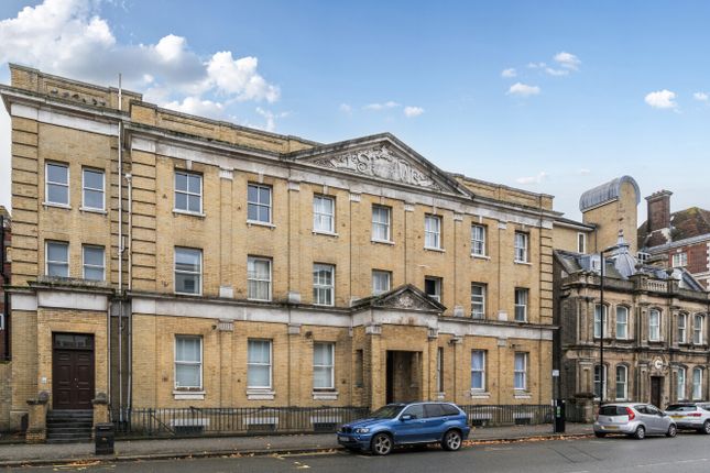 1375184-22-6904d7...