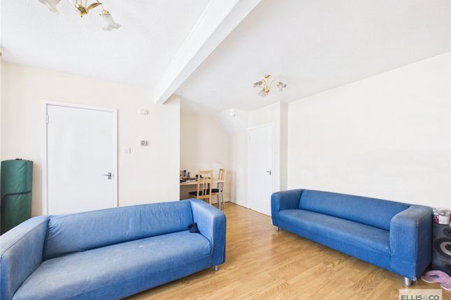 28, Cody Close, Harrow photo 4