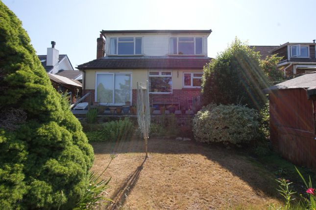 4-bed house on 16, Hillcrest Road, Corfe Mullen, £450,000