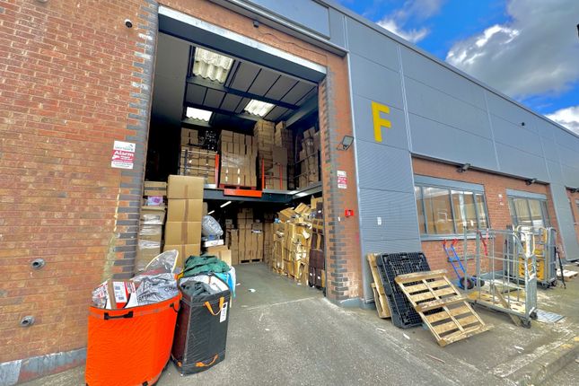 Thumbnail Commercial property to let in Featherstone Industrial Estate, Dominion Road, Southall