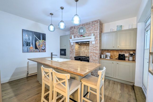 5 Ferndale Avenue, East Boldon photo 3