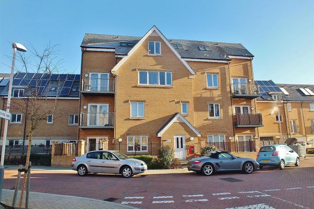 Thumbnail Flat for sale in Centurion House, Varcoe Gardens, Hayes