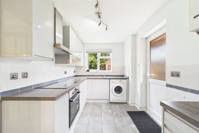 30, Colliers Way, Reading photo 3
