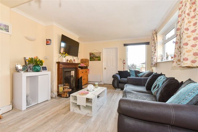 Nettlestone Hill, Seaview photo 4