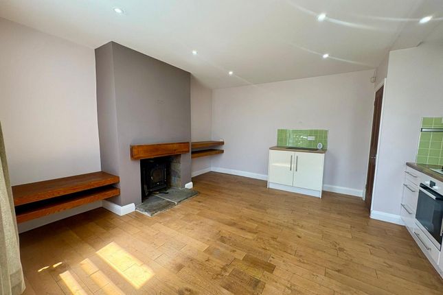 8, Hill Street, Bradford photo 3
