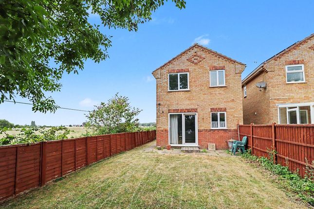 8 Punsfer Way, Tilney St. Lawrence, Norfolk photo 2