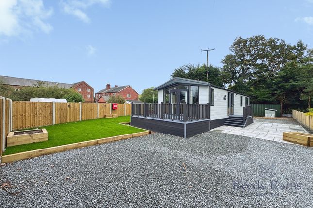2-bed caravan on Cliffe Common, North Yorkshire, £98,000