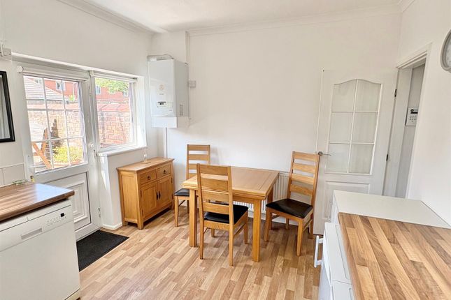 21, Newton Road, Lowton photo 4