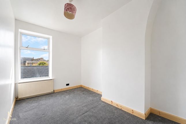 37, School Street, Rishton photo 4