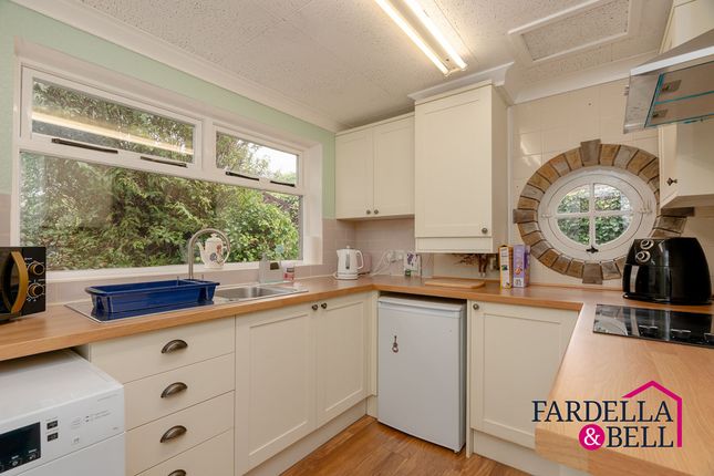 5 Chiltern Avenue, Burnley photo 2