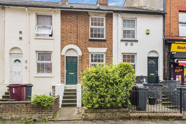 Thumbnail Terraced house for sale in Queens Road, Reading