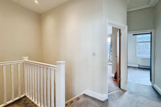 27 Upper, Warwick Road, Southend-On-Sea photo 5