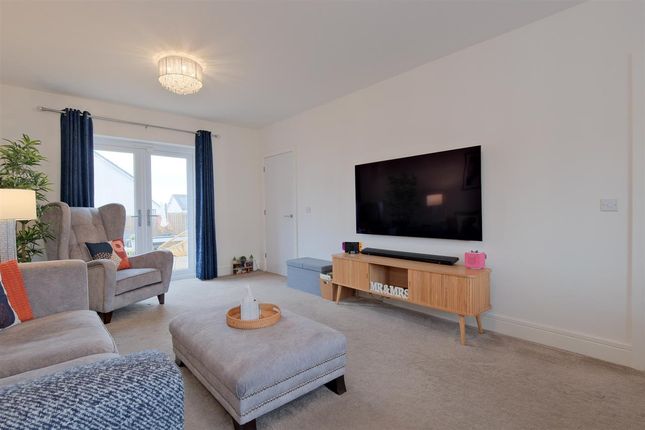 2, Tyndrum Crescent, Hamilton photo 4