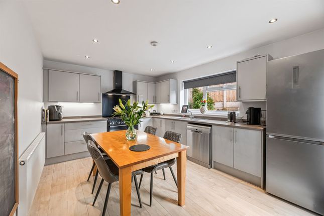 6 Whitehall Place, Frodsham photo 3