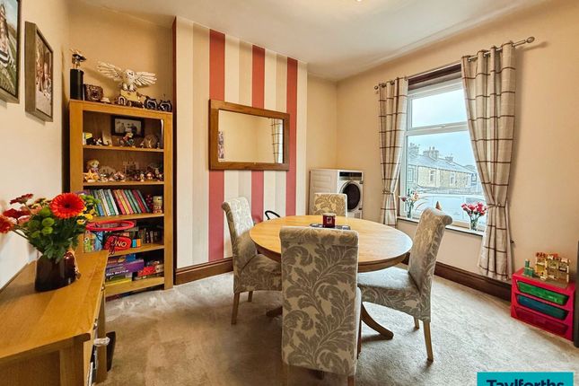 7 Wellington Street, Barnoldswick photo 4