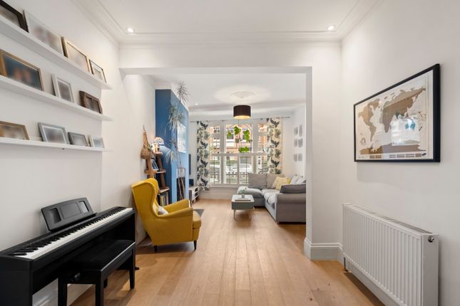 72, Dinsmore Road, London photo 4