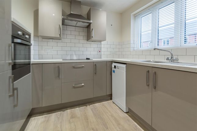 26 Weavers Lodge, Camps Road, Haverhill photo 4
