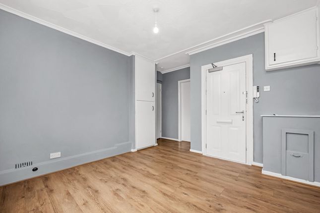 11, Browning Road, Dartford photo 4