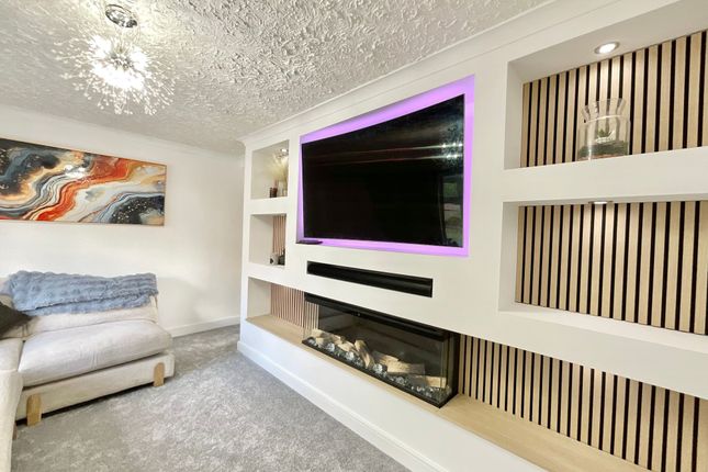 12 Grange Road, Stone photo 4