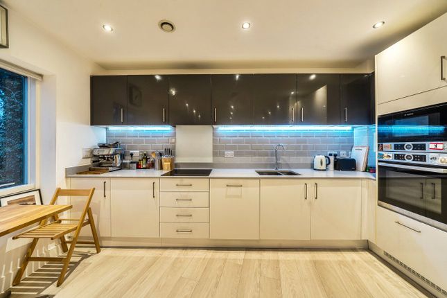 Flat 30, 8, Sylvan Hill, London photo 3