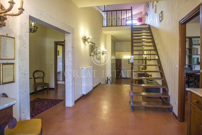 Villa for sale in San Casciano Dei Bagni, Siena, Tuscany