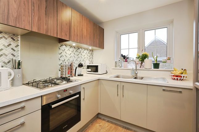 19, Augustine Drive, Ashford photo 2