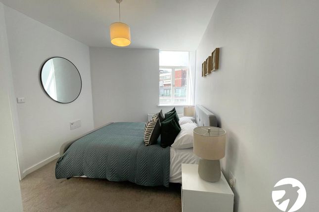 Flat for sale in Lewisham High Street, London