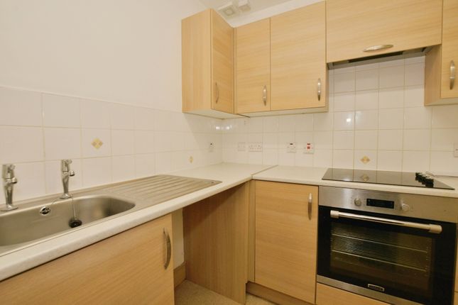 17, Springwood Court, New Romney photo 3