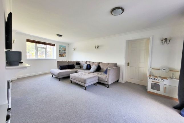 2a, Cissbury Avenue, Worthing photo 4