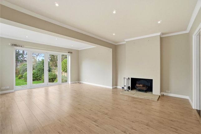 12, Leigh Road, Surrey photo 2