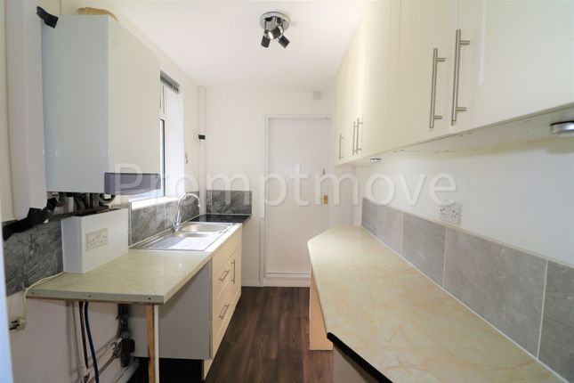Winsdon Road, Luton photo 4